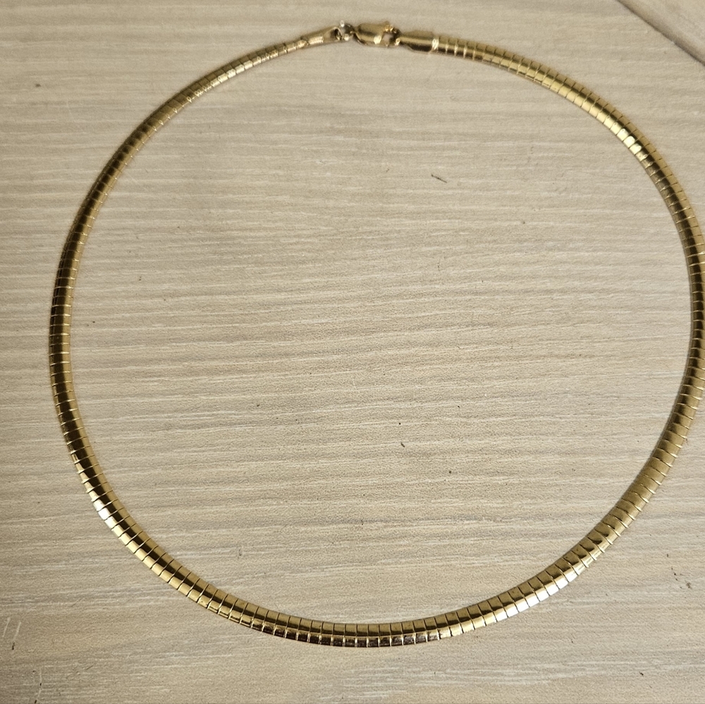 VINTAGE CLASSIC 14KT GOLD PLATED SNAKE CHAIN CHOKER NECKLACE - Picture 5 of 7